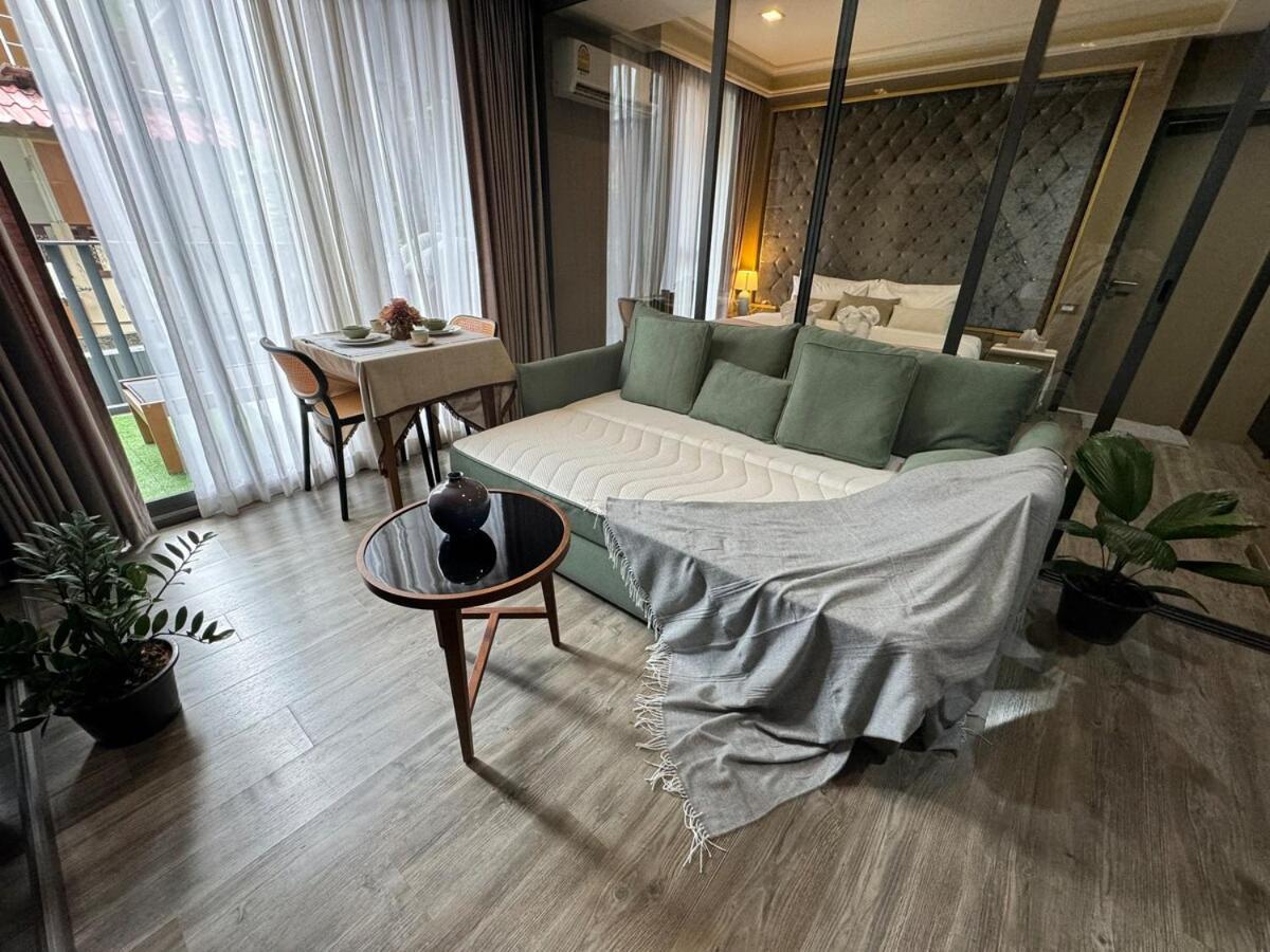 Rooftop Pool Luxury With Bathtub And Sofa Bed Big Balcony *