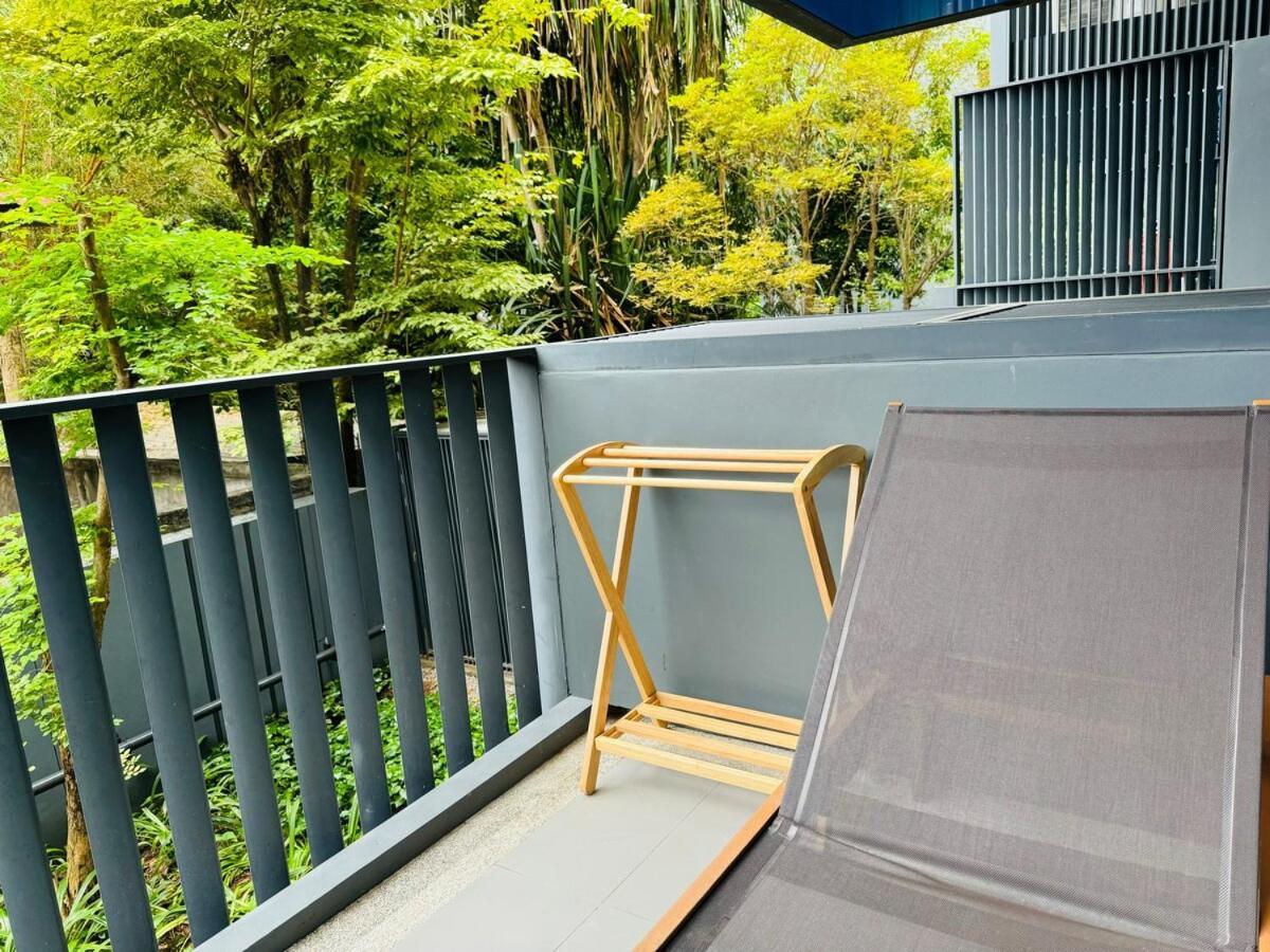 Rooftop Pool Luxury With Bathtub And Sofa Bed Big Balcony Apartment Patong