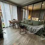 Patong Rooftop Pool Luxury Condo With Bathtub And Sofa Bed Big Balcony